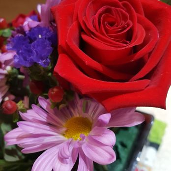 Callas Florist - The roses were perfect! - Florists Near Me - Murrells Inlet, South Carolina