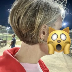 Bad choppy cut. Super weighty helmet head. Even chat GPT said it was bad. This was fresh from Salon Bugatti a few hours earlier.