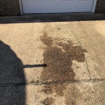 Seeburg Service Center - Huge oil stain on the driveway. - Auto Repair Near Me - Rogers, Arkansas Seeburg Service Center - Huge oil stain on the driveway. - Auto Repair Near Me - Rogers, Arkansas
