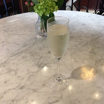 French Quarter Inn - Champagne greeting! - Hotels Near Me - Charleston, South Carolina French Quarter Inn - Champagne greeting! - Hotels Near Me - Charleston, South Carolina
