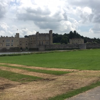 Leeds Castle - Landmarks & Historical Buildings Near Me