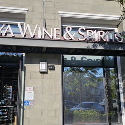 Escaya Wine & Spirits