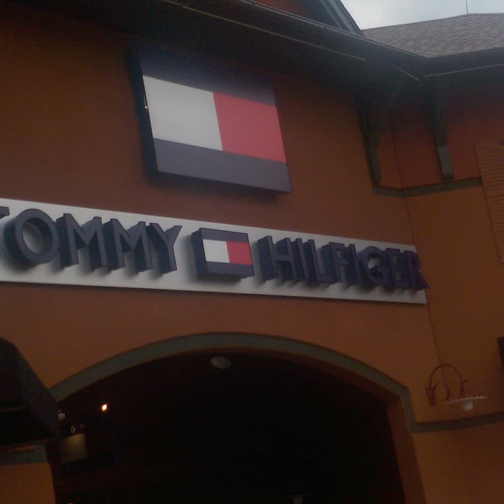 tienda tommy cerca de mí
