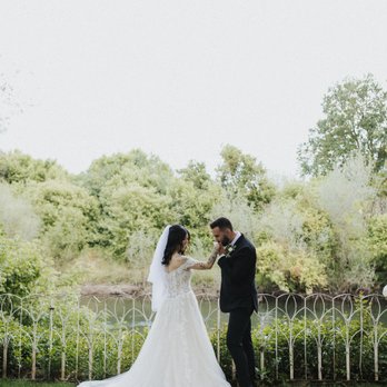 Del Rio Vista Garden - Photos by Becca Torres Photography - Venues & Event Spaces Near Me - Escalon, California Del Rio Vista Garden - Photos by Becca Torres Photography - Venues & Event Spaces Near Me - Escalon, California