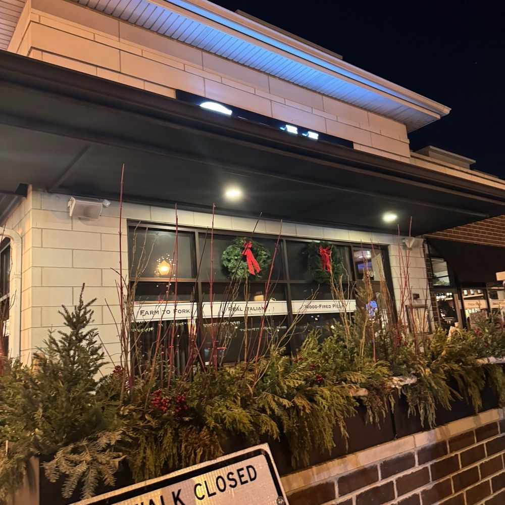 Gia Mia - Exterior - Pizza Near Me - Downers Grove, Illinois Gia Mia - Exterior - Pizza Near Me - Downers Grove, Illinois