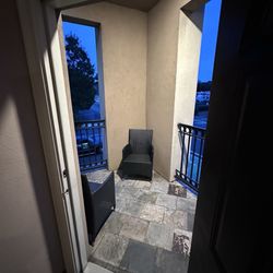 Holiday Inn Express - Benicia - Room 201 corner balcony