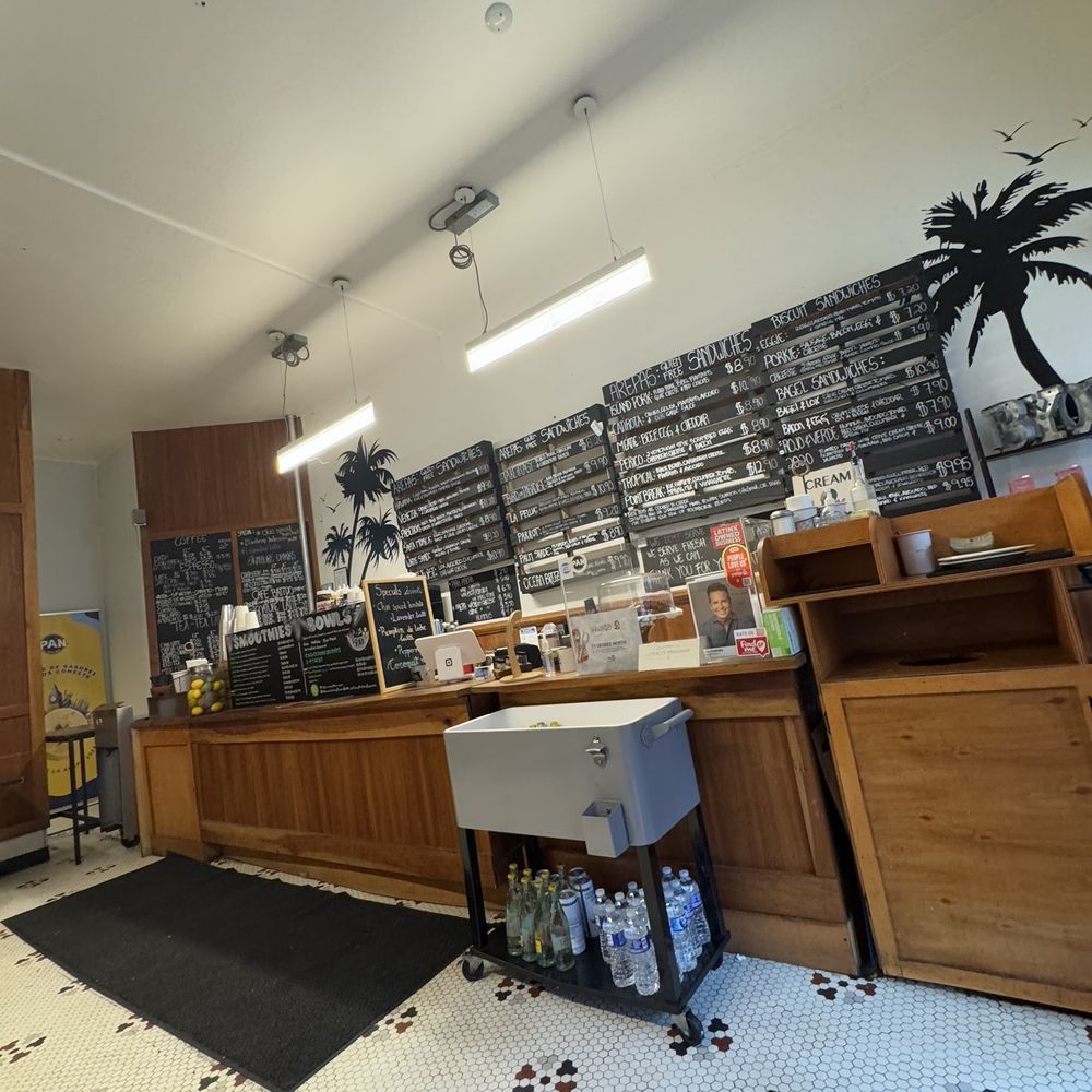 11 Degrees North - Counter - Coffee & Tea Near Me - Chicago, Illinois 11 Degrees North - Counter - Coffee & Tea Near Me - Chicago, Illinois