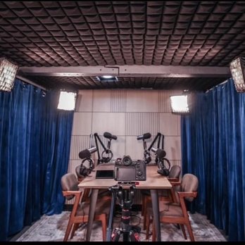 Melrose Podcasts - Recording & Rehearsal Studios Near Me - Austin, Texas