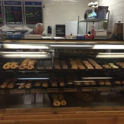 Sugarland Donuts and More - Fantastic donuts! Friendly owners.