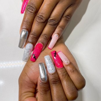 Parfait Nail Spa - Mix and match polish colors for some fun. - Nail Salons Near Me - Pompano Beach, Florida