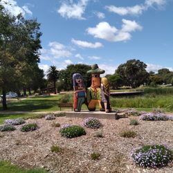 Frankston Park - Statue