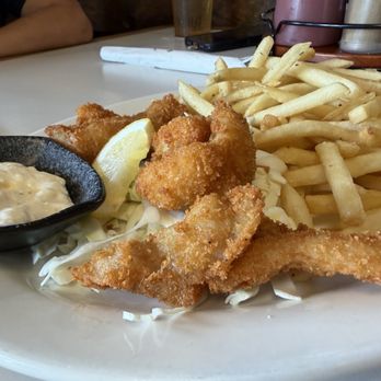 Kauai Diner Koloa - Fish and chips - Ramen Near Me - Koloa, Hawaii