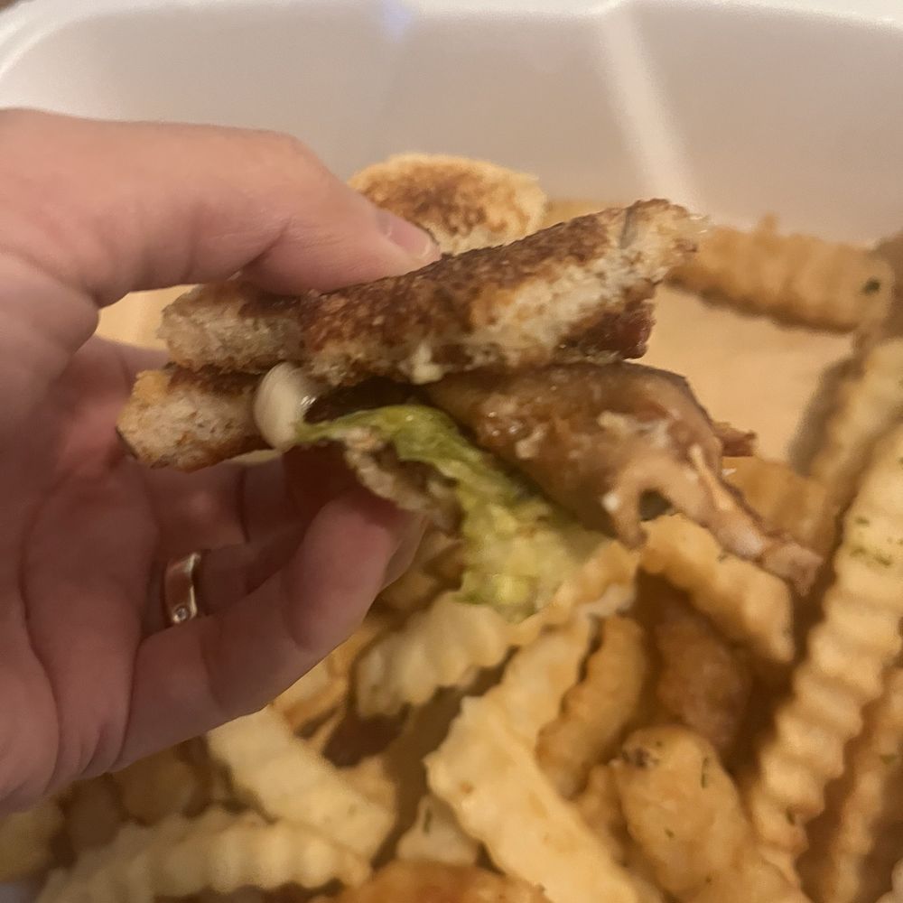 Du-par's Restaurant and Bakery - BLT with no T (coz they forgot to add it) - American Near Me - Las Vegas, Nevada Du-par's Restaurant and Bakery - BLT with no T (coz they forgot to add it) - American Near Me - Las Vegas, Nevada