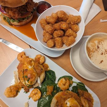 Ruby Sunshine Chattanooga - Eggs Benedict, fried chicken sandwich, vanilla latte - Breakfast & Brunch Near Me - Chattanooga, Tennessee Ruby Sunshine Chattanooga - Eggs Benedict, fried chicken sandwich, vanilla latte - Breakfast & Brunch Near Me - Chattanooga, Tennessee