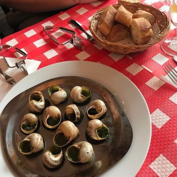 Le Cabanon de la Butte - Snails anyone? - French Near Me - Paris, 75