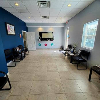 OPPT Optimal Performance & Physical Therapy - May 2021: Facing the check in window - Physical Therapy Near Me - Wesley Chapel, Florida OPPT Optimal Performance & Physical Therapy - May 2021: Facing the check in window - Physical Therapy Near Me - Wesley Chapel, Florida