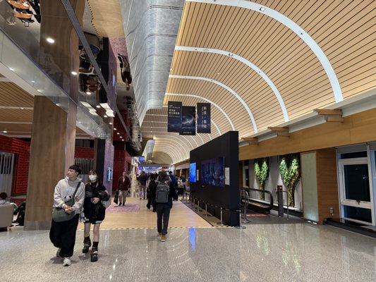 Taiwan Taoyuan International Airport by null