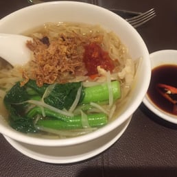 Egg noodles with bok Choy, bean sprouts, chicken and fried garlic Egg noodles with bok Choy, bean sprouts, chicken and fried garlic