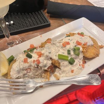 Half Shell Oyster House - Fried Green Tomatoes with Crab - Seafood Near Me - Hattiesburg, Mississippi Half Shell Oyster House - Fried Green Tomatoes with Crab - Seafood Near Me - Hattiesburg, Mississippi
