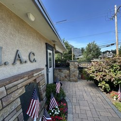 Italian American Club