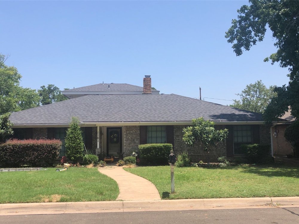 Slide of B&B Roofing