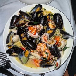 Maggiano's Little Italy - Seafood pasta