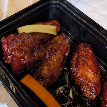 bEATS - Tahi Sweet Chili Wings - Burgers Near Me - Highland, California bEATS - Tahi Sweet Chili Wings - Burgers Near Me - Highland, California