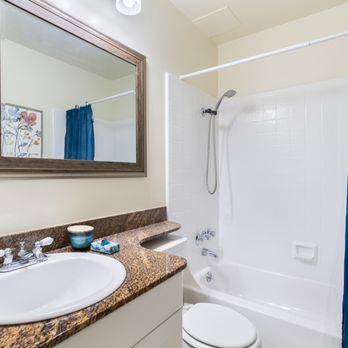 Jackson Lake Apartments - Large One Bedroom Bathroom - Apartments Near Me - Oakland, California Jackson Lake Apartments - Large One Bedroom Bathroom - Apartments Near Me - Oakland, California