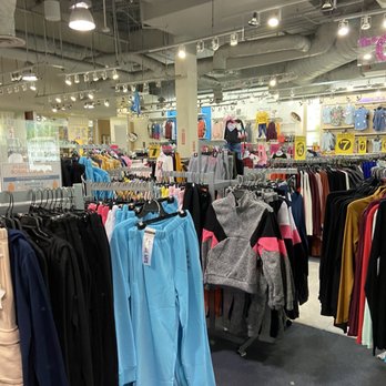 Rainbow - Las Vegas - Women's Clothing Near Me - Las Vegas, Nevada Rainbow - Las Vegas - Women's Clothing Near Me - Las Vegas, Nevada