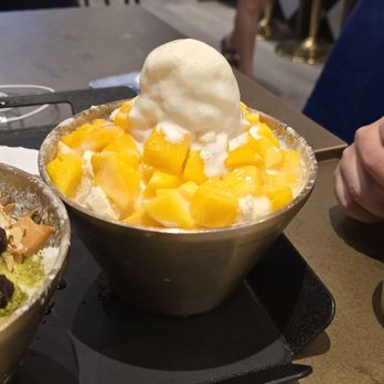 Snowday Bingsu & Dessert Cafe - mango bingsu - Korean Near Me - Toronto, Ontario Snowday Bingsu & Dessert Cafe - mango bingsu - Korean Near Me - Toronto, Ontario