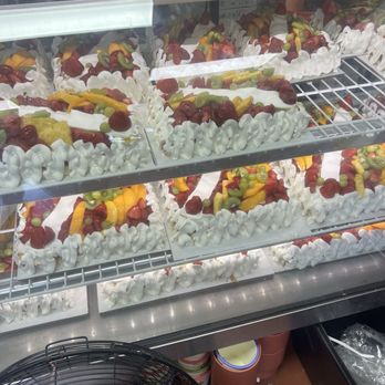 Long Phung Bakery - Plenty of fruit tart cake ready to go for pick up - Bakeries Near Me - Westminster, California Long Phung Bakery - Plenty of fruit tart cake ready to go for pick up - Bakeries Near Me - Westminster, California