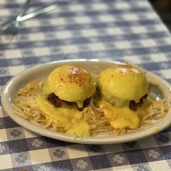 La Pines Cafe - Cajun Benedict