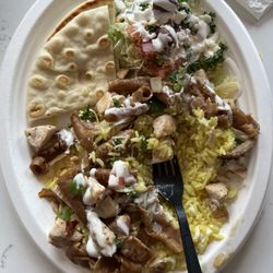 Music City Gyros - Chicken and gyro with rice plate