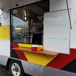 Oofty Waffles and Crèpes