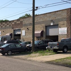 Zion Auto Body - Outside