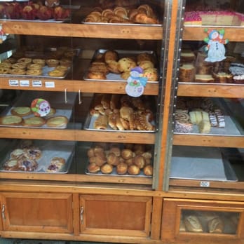 Diana's Bakery - Bakeries Near Me - Saint Louis, Missouri