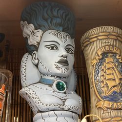 Beachbumz Tiki & Gift Shop - Inside