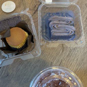 Cafe 86 - Ube butter?, ube flan cupcake, ube tres leches and hibiscus tea - Desserts Near Me - Chandler, Arizona