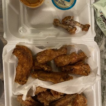 Craft Fry Wing - Honey lemon pepper - Chicken Wings Near Me - Tampa, Florida
