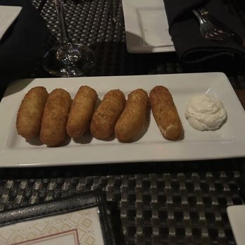 El Manchego Restaurant - Croquetas de Bacalao Caseras 6 - Spanish Near Me - Miami, Florida El Manchego Restaurant - Croquetas de Bacalao Caseras 6 - Spanish Near Me - Miami, Florida