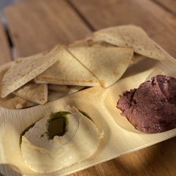 The Spa At Séc-he - Hummus and olive tapenade from Pál bar