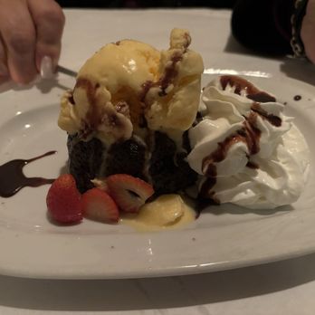Black Cat Bistro - Chocolate Lava Cake - New American Near Me - Cambria, California