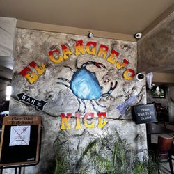 Mariscos El Cangrejo Nice - Lunch time.