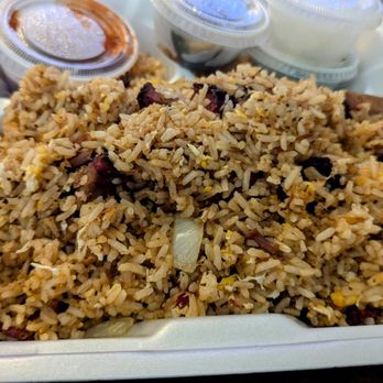 Brisket & Rice - BBQ rice was a great value and had lots of pieces of brisket - Barbeque Near Me - Houston, Texas Brisket & Rice - BBQ rice was a great value and had lots of pieces of brisket - Barbeque Near Me - Houston, Texas