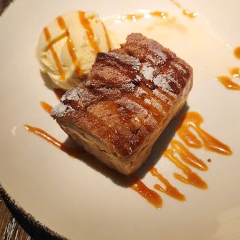 Ducky McShweeney’s Pub - In house made bread pudding - Irish Pub Near Me - Houston, Texas
