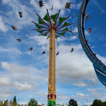 Alameda County Fair - Flying high in the sky - 10/2021 - Festivals Near Me - Pleasanton, California
