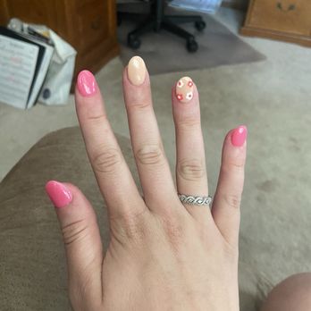 U V Nails - Nail Salons Near Me - De Pere, Wisconsin U V Nails - Nail Salons Near Me - De Pere, Wisconsin