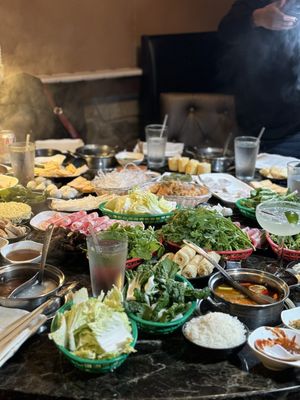 Han Hot Pot House by null