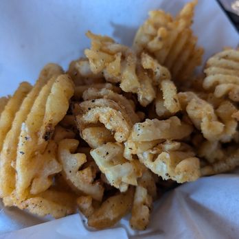 smiling moose - Waffle fries - Brewpubs Near Me - Cranberry Township, Pennsylvania