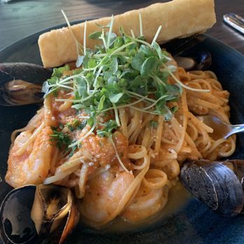 Makers Union - Seafood Diablo - American Near Me - Arlington, Virginia Makers Union - Seafood Diablo - American Near Me - Arlington, Virginia